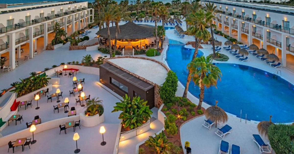 Estancia de Lujo en Hotel 5* en Primera Línea de Playa en Cabo de Gata