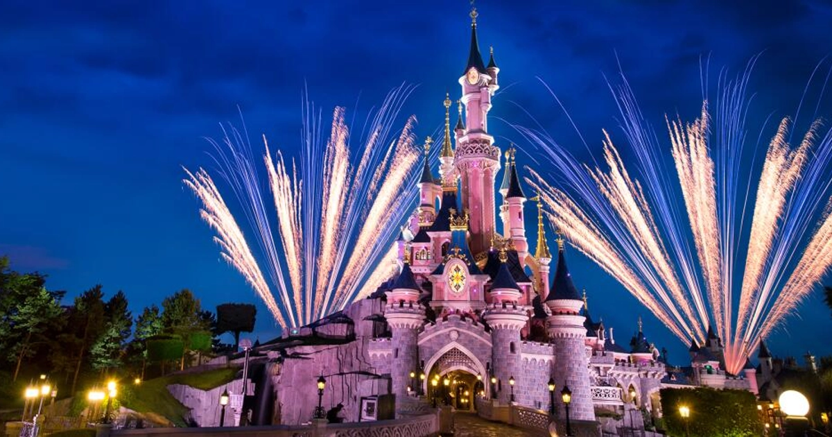 Bono Regalo Disneyland París: Hotel 4* con Desayuno y Entradas Incluidas