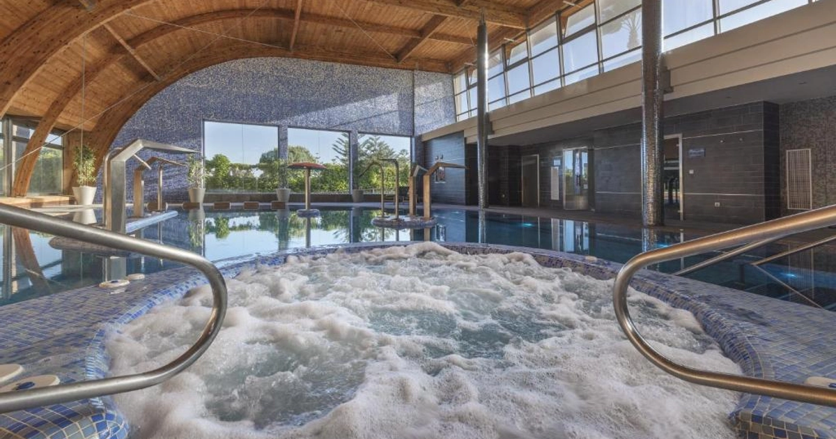 Escapada Relax a Hotel 4* en Rota (Cádiz) con Desayunos y Talasoterapia