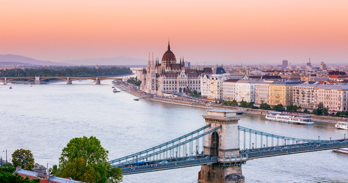 Escapada a Budapest para Viajeros Solos: Vuelos y 2 Noches por 79€