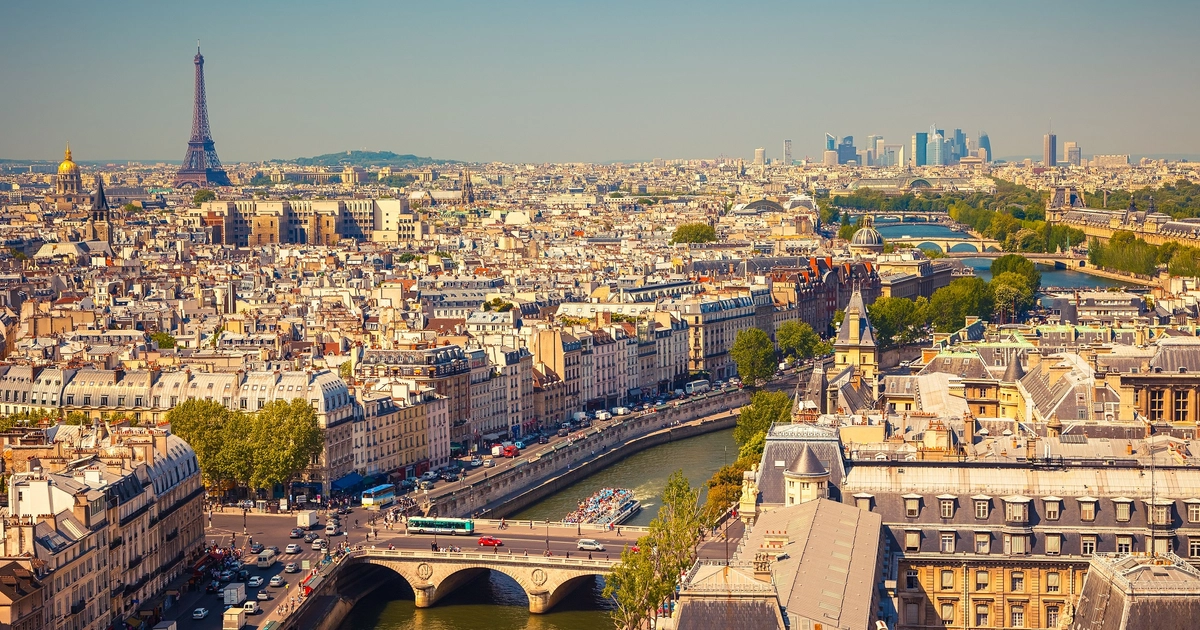Vuelos directos a París desde solo 20€ por persona y trayecto