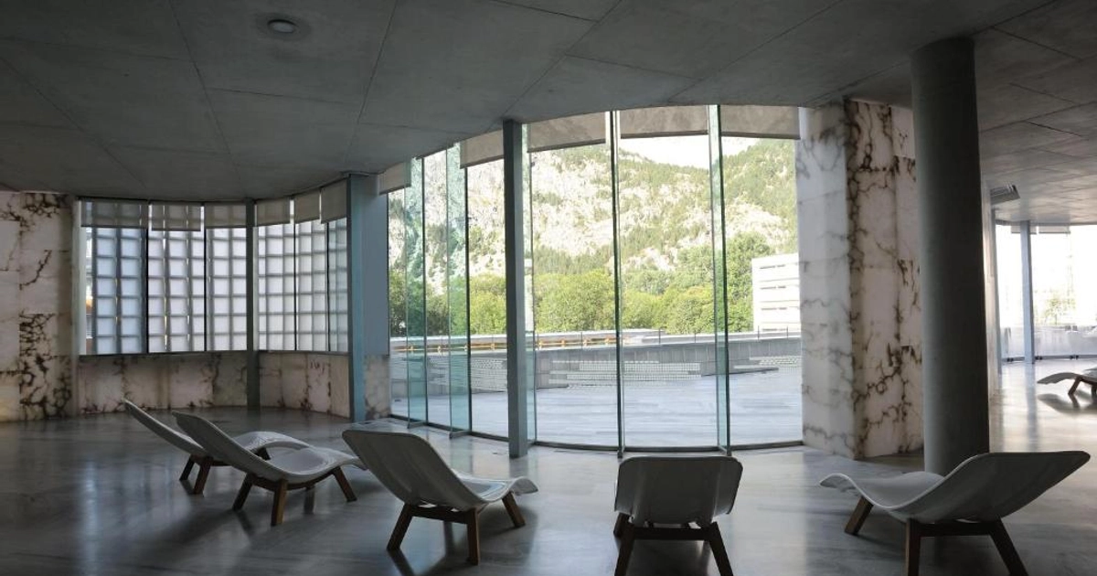 Fin de Año en Panticosa: Hotel Balneario 4* con Spa, Desayuno y Cena Especial desde 197€