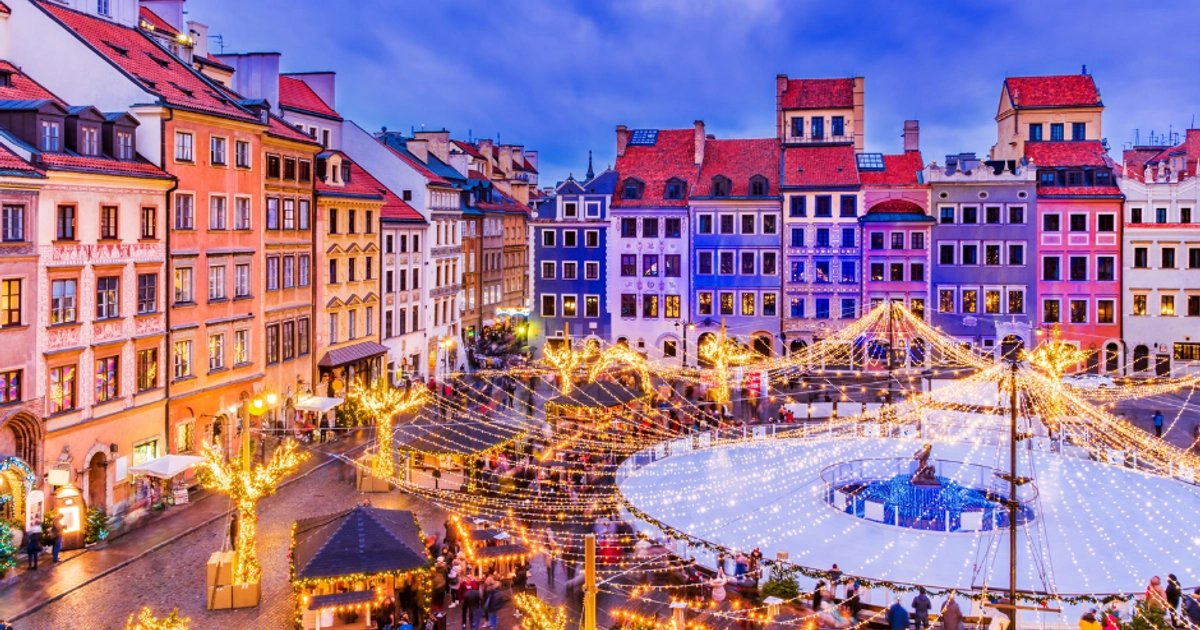 Escapada Navideña a Varsovia: 4 Noches con Vuelos Incluidos