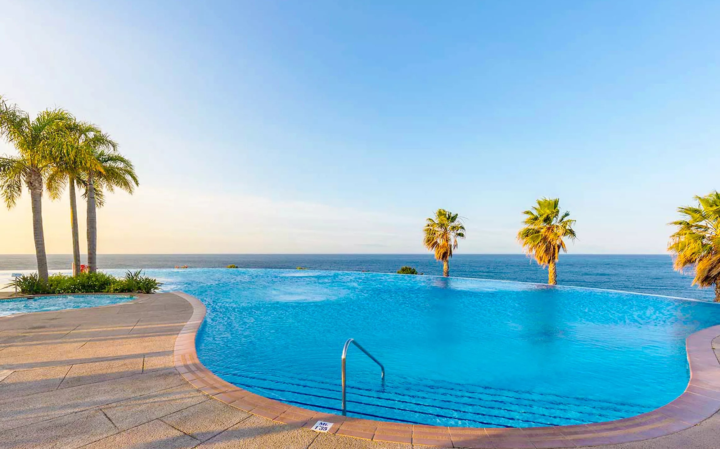 Playacalidaspahotel