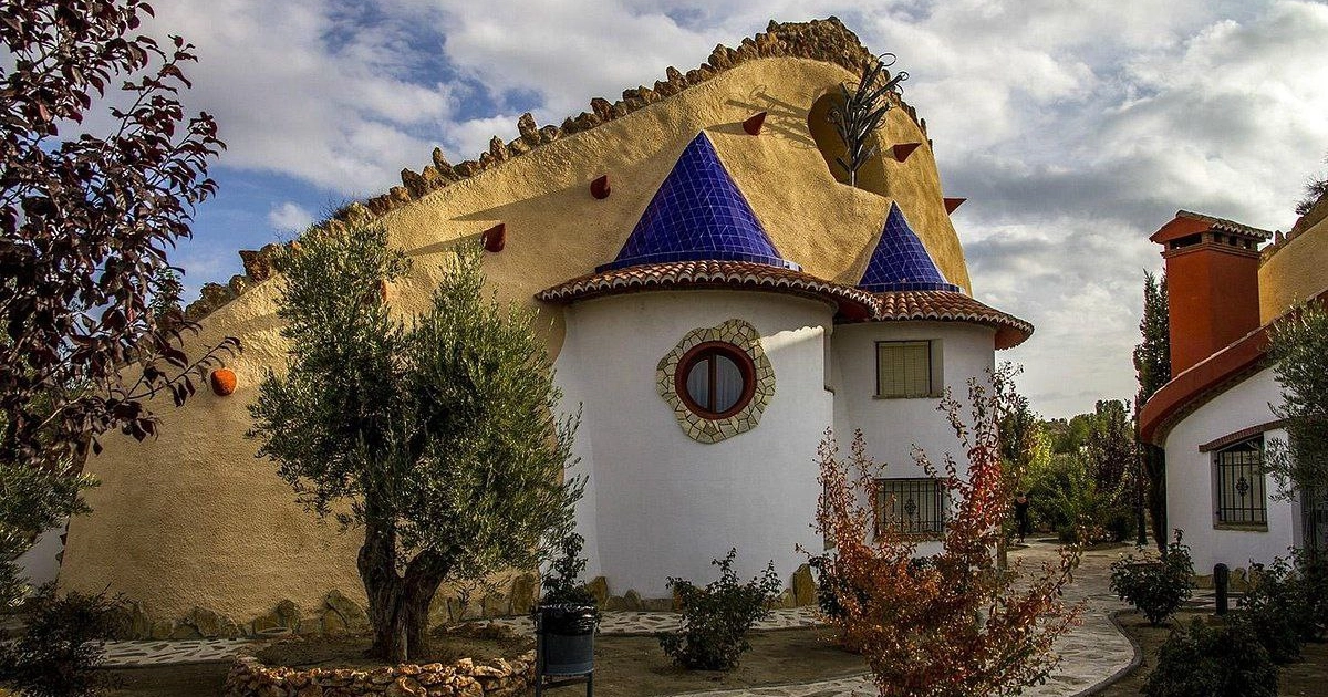 Escapada Rural a Casas Cueva en Granada con Desayuno Incluido