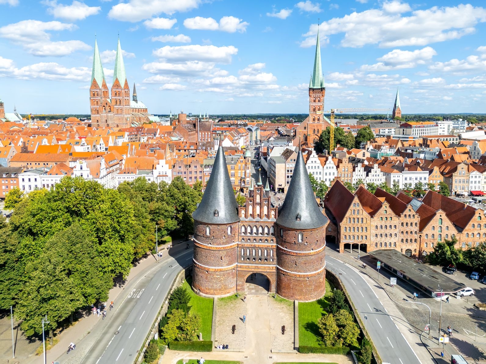 Lübeck_shutterstock_2567958337
