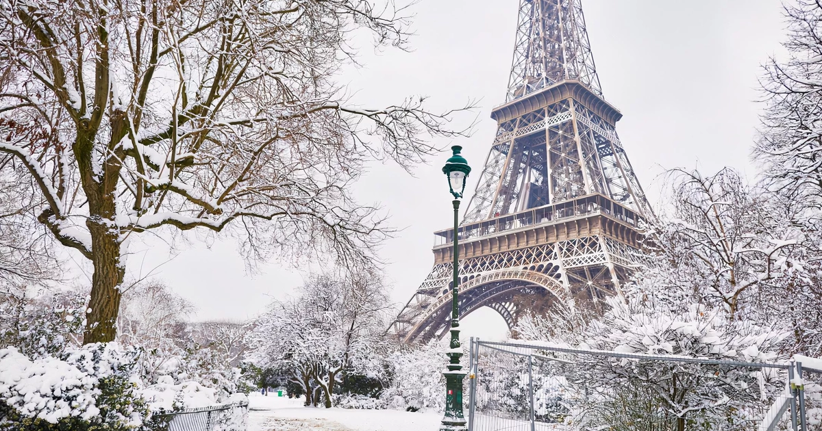 Fin de Semana Romántico en París: 2 Noches en Hotel 4* con Vuelos Incluidos