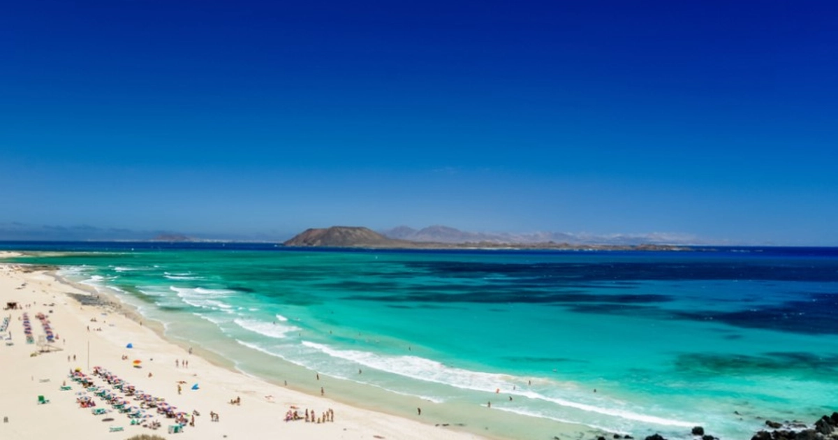 Escapada a Lanzarote: 3 Noches en Hotel 4* con Vuelos por Solo 216€ en Septiembre
