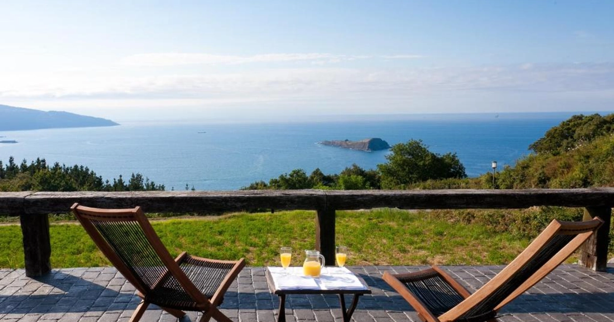 Escapada de Puente de Diciembre a Vizcaya con Desayunos y Acceso a SPA