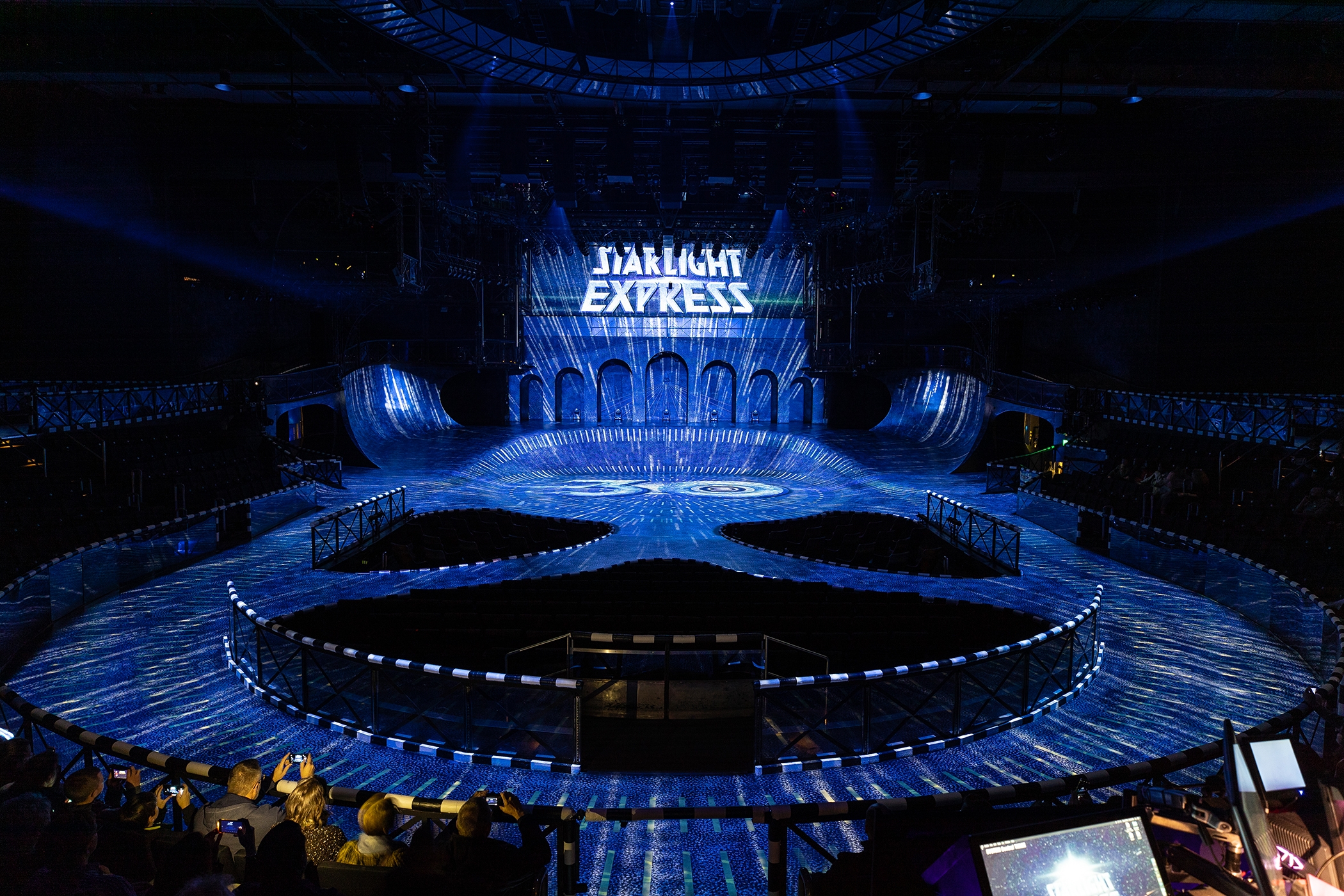  2019_STARLIGHT EXPRESS-Bühne © Mehr-BB Entertainment.jpg