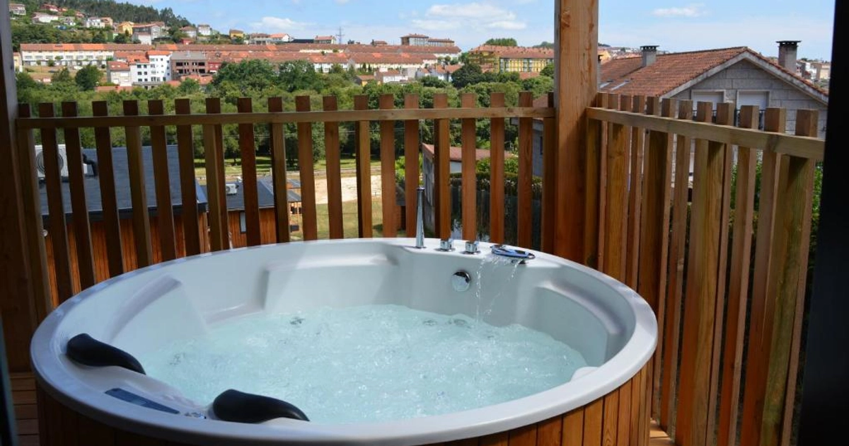 Estancia Relajante en Cabaña de Madera con Hidromasaje en Santiago de Compostela