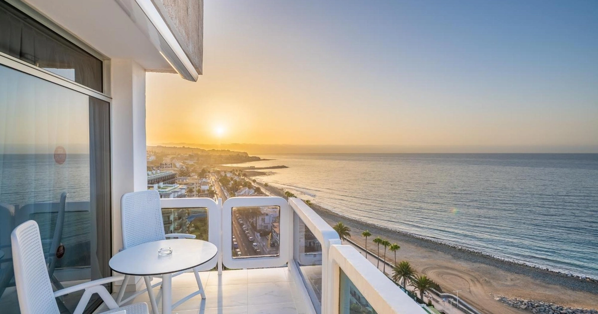 Escapada a Gran Canaria: 4-5 Noches en Hotel 4* con Media Pensión y Vuelos Incluidos por 324€