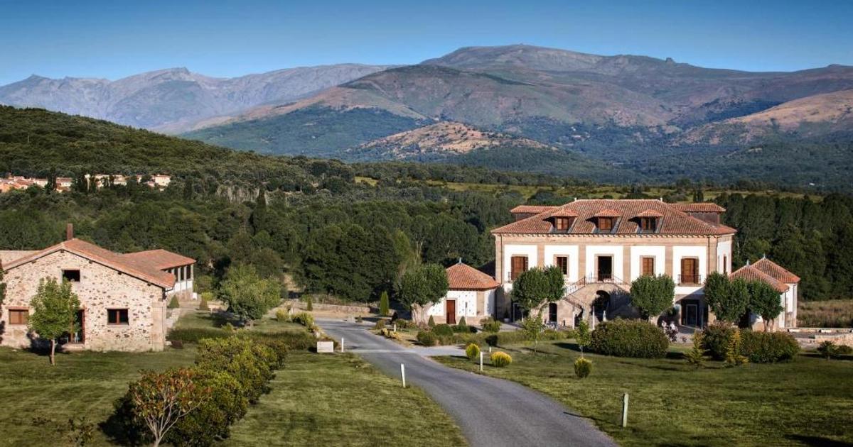 Escapada Fin de Semana a Sierra de Gredos en Hotel Rural 4*