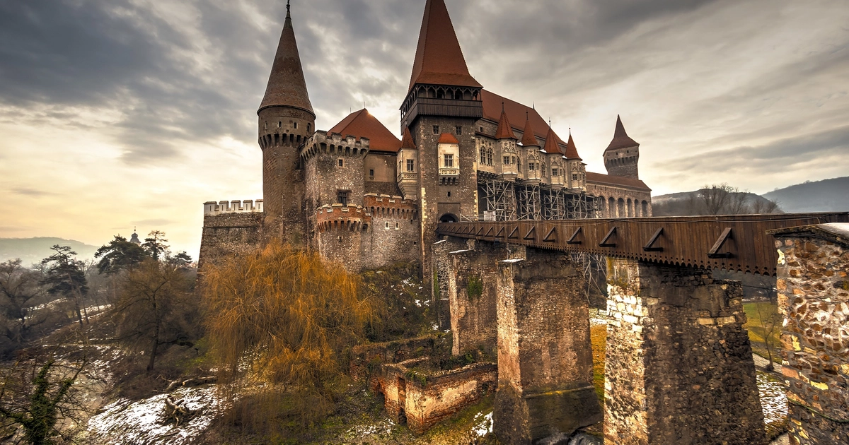Circuito por Transilvania: 7 Noches con Vuelos, Hoteles y Coche de Alquiler Incluidos