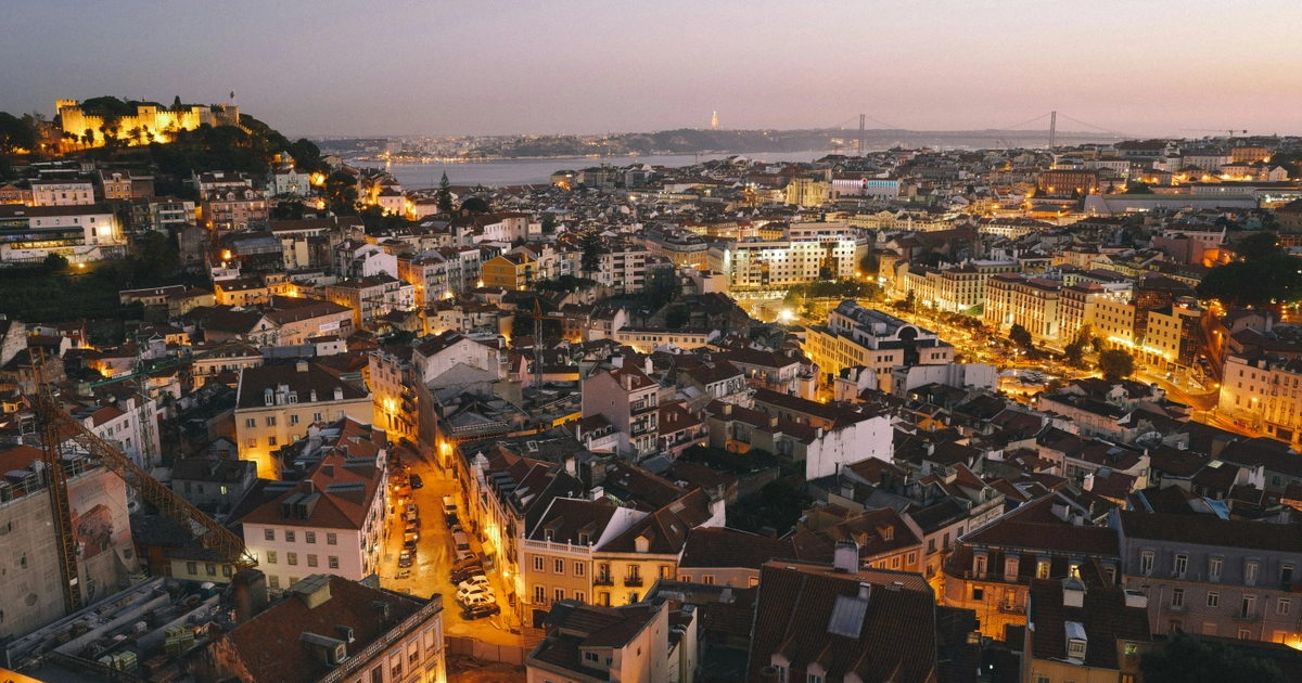 Puente de Diciembre en Lisboa: 3 Noches con Vuelos y Hotel Incluidos