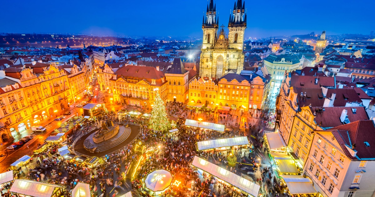 Viaje a Praga y Bohemia en Puente de Diciembre: Vuelos, Alojamiento y Coche