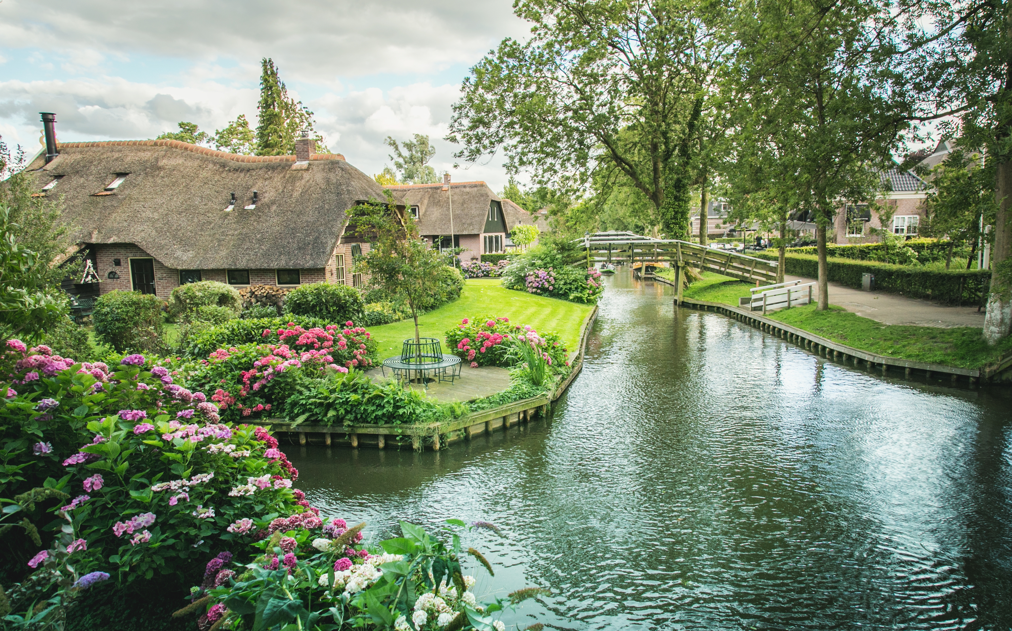 Giethoorn_shutterstock_754272202