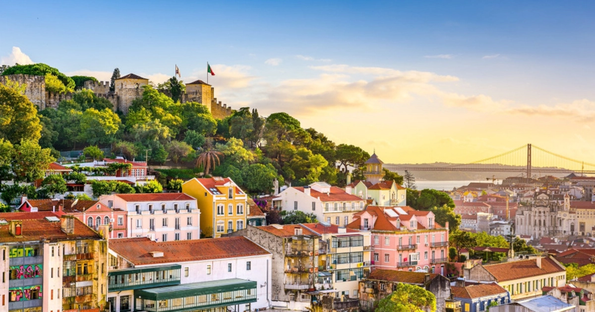 Escapada de Fin de Semana a Lisboa: Vuelos y Hotel Céntrico Incluidos